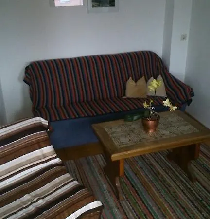 Ferienwohnung Eller Apartmán *